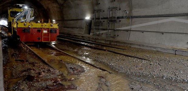 ΟΣΕ: Κλειστή παραμένει η σήραγγα στα Τέμπη